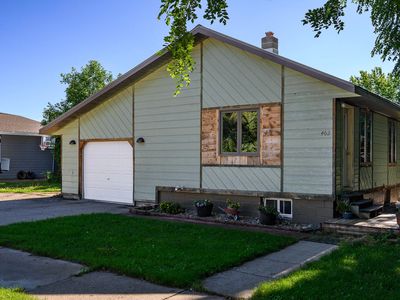 Property at 402 4th Ave NW, Hazen, ND