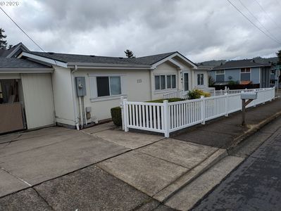 133 S Gateway Blvd