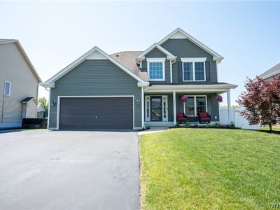 2336 Agassiz Dr
