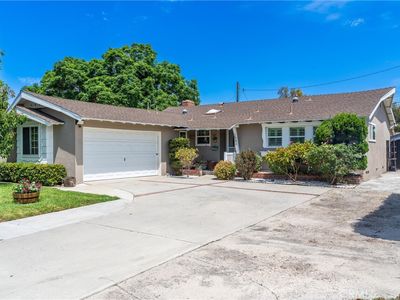 1583 W Cerritos Ave