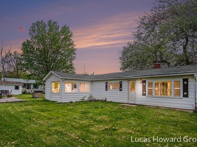 10041 Neil Dr