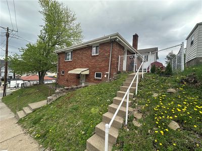 Property at 900 State Ave, Coraopolis, PA