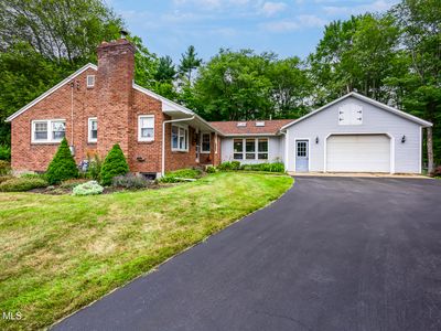 8 Sherwood Park Drive