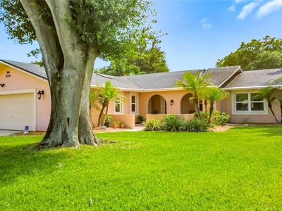 5020 The Oaks Cir