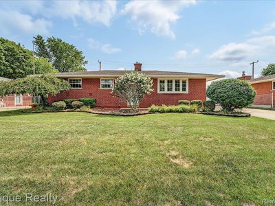 Property at 29749 Ailanthus Dr, Flat Rock, MI