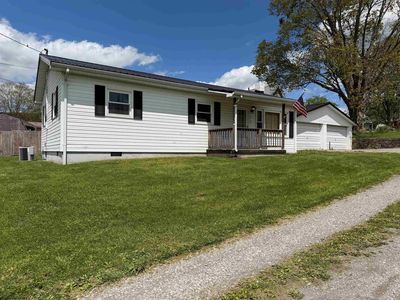88 Curtis Ln