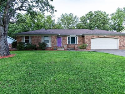 5388 Crestwood Dr