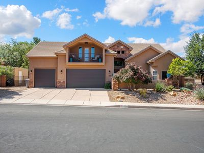 1020 E Silver Shadows Dr