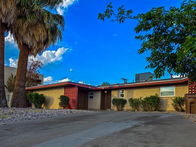 1855 Thomas Dr