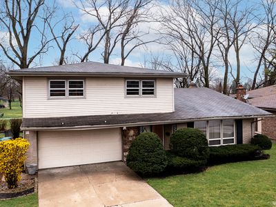 744 Kostner Ave