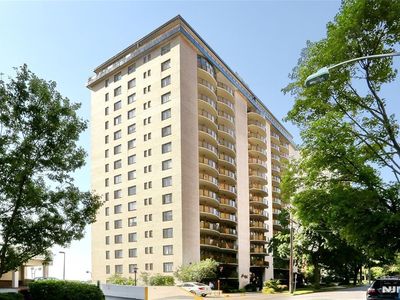 150 Overlook Ave APT 7A