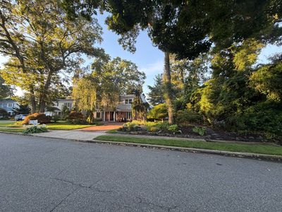 26 Cedarwood Ln