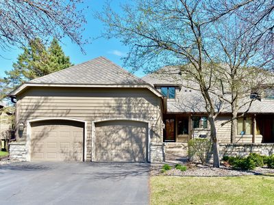 3711 Village Ct