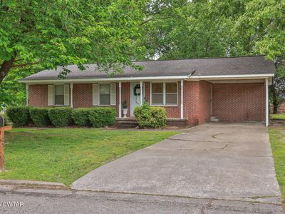 105 Meadowbrook Dr