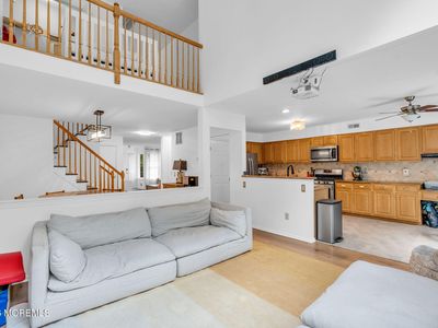 3703 Aqueduct Court