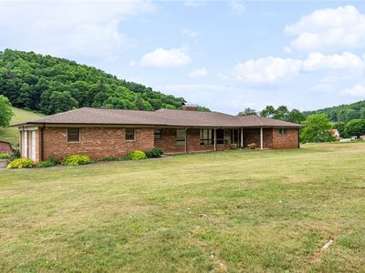 1906 Nettle Knob Road