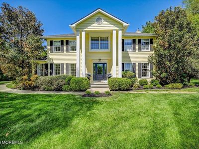 242 Williamsburg Drive