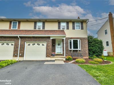 411 E Oxford St