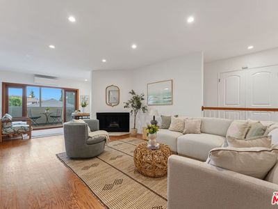 944 17th St APT 6