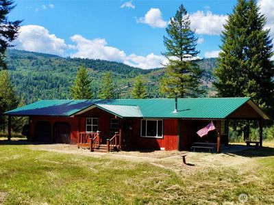 4084 Deep Lake Boundary Road