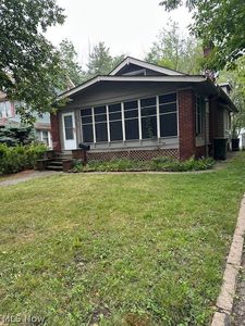 1520 Rydalmount Rd