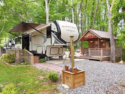 99 Moccasin Ln