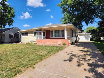 Property at 1510 Walnut St, Yankton, SD