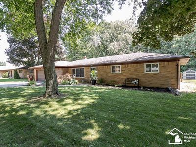 Property at 9804 Pamela Dr, Temperance, MI