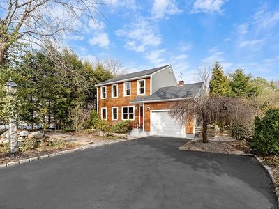 46 Perry Henderson Dr