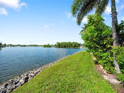 10726 Parrot Cove Cir