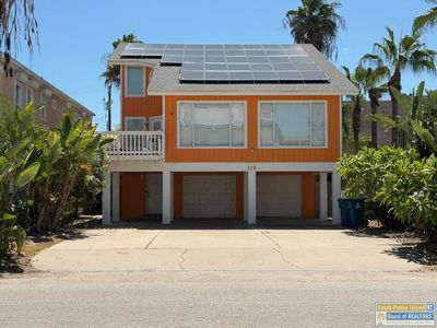 129 E Saturn Ln