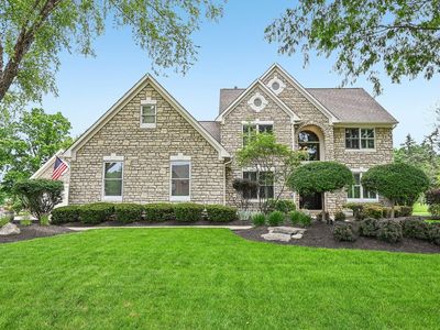 5751 Medallion Dr E