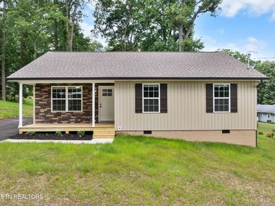 391 Summit Dr