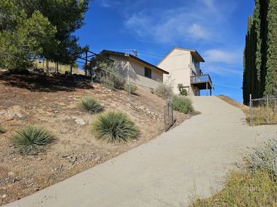 814 Sierra Vista Dr