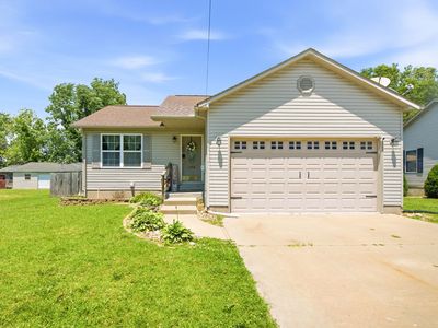 Property at 308 W Florence St, Sesser, IL