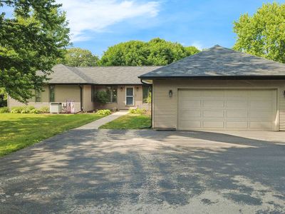 11N025 Burlington Rd