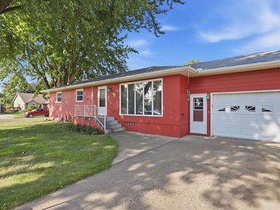 Property at 1513 S Gordon Dr, Sioux Falls, SD