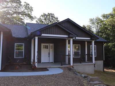 18 Silver Spur Ct