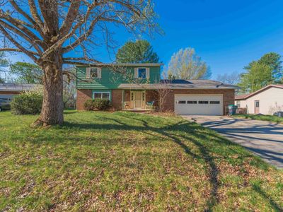 4320 E Beacon Ct