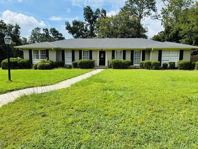 2415 Winding Way