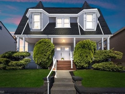 304 Delawanna Ave