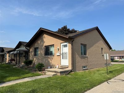 8401 Eighteen Mile Rd #112
