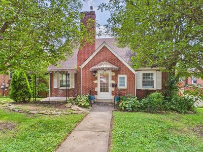 831 Augusta St