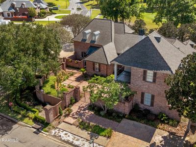 101 Mission Hills Dr