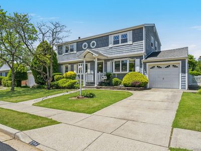 216 Gardner Avenue