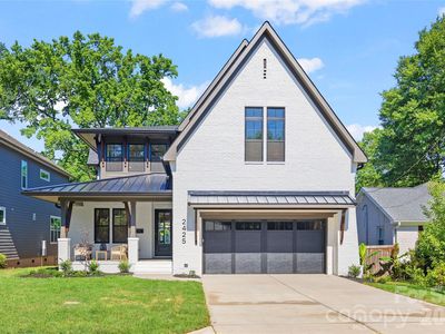 2425 Lola Ave