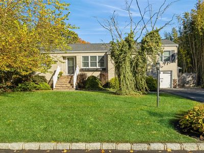 215 Connetquot Drive