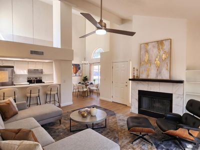 1111 W SUMMIT Place #32