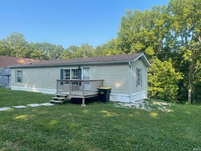 8105 N Old State Road 37