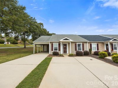 1001 Old Chestnut Way